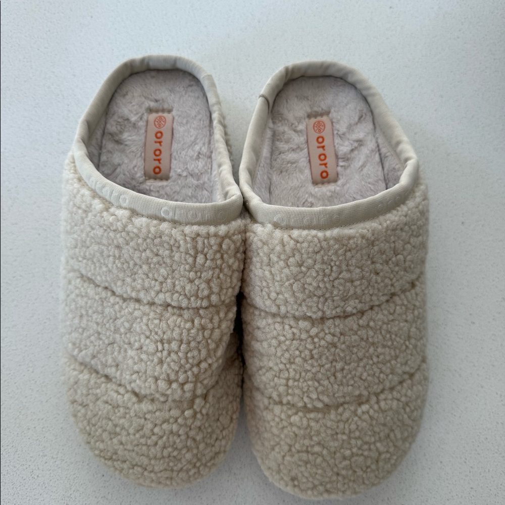 NEW with tags ORORO slippers unisex M7/W9